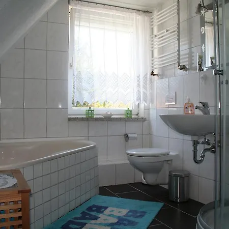 Ferienwohnung Haus Stricker Sagard Zimmer foto